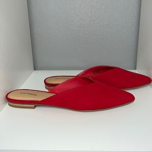 *NEW* EXPRESS Womens Flat Pointed Toe Slide Mule Red Faux Suede Size 8